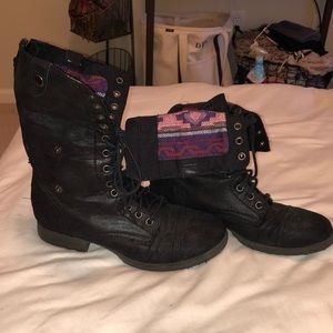Mossimo fold over combat boots